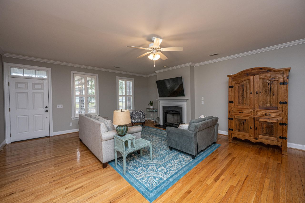 415 Waring Street Photo 14