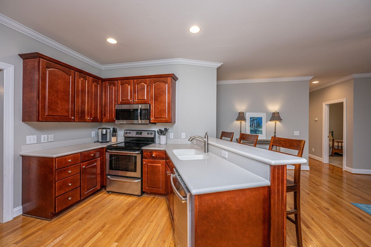 415 Waring Street Photo 16