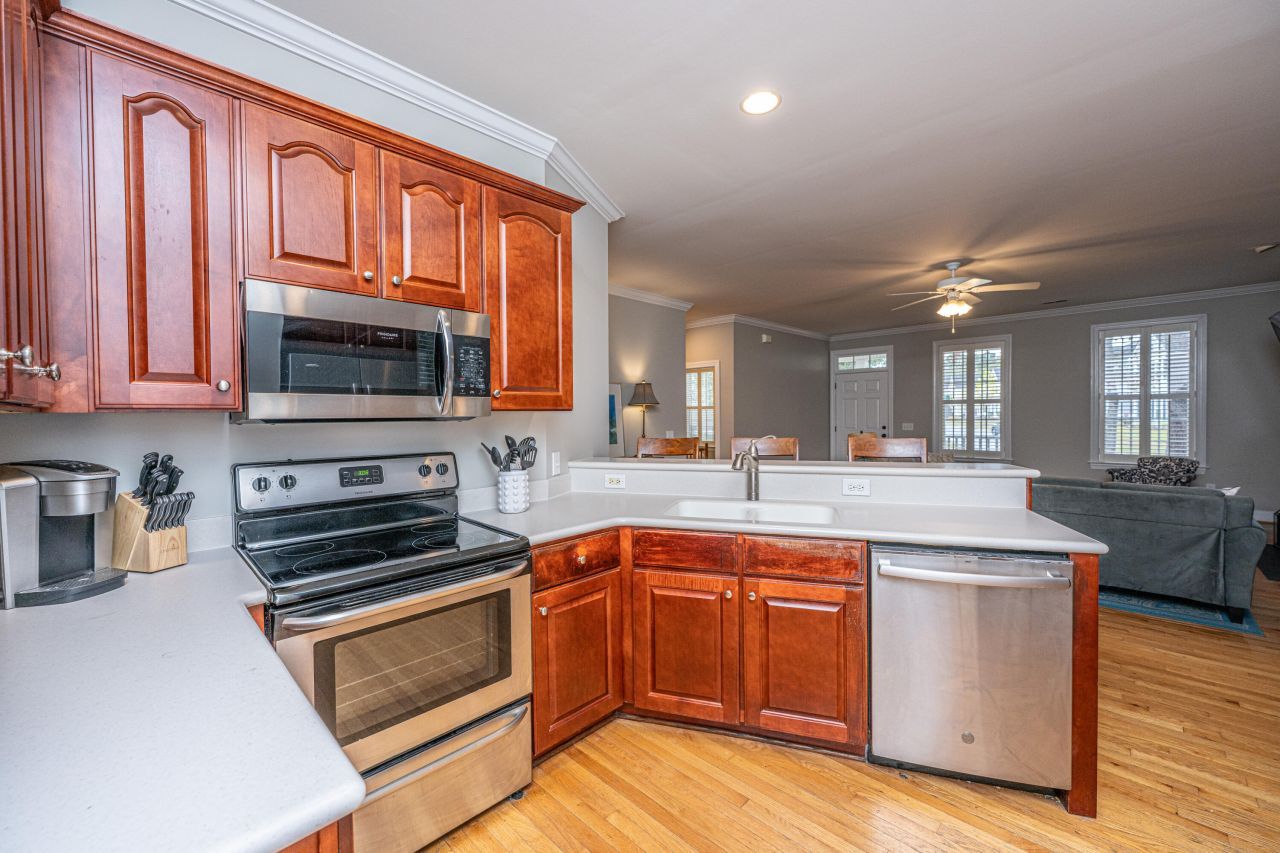 415 Waring Street Photo 17