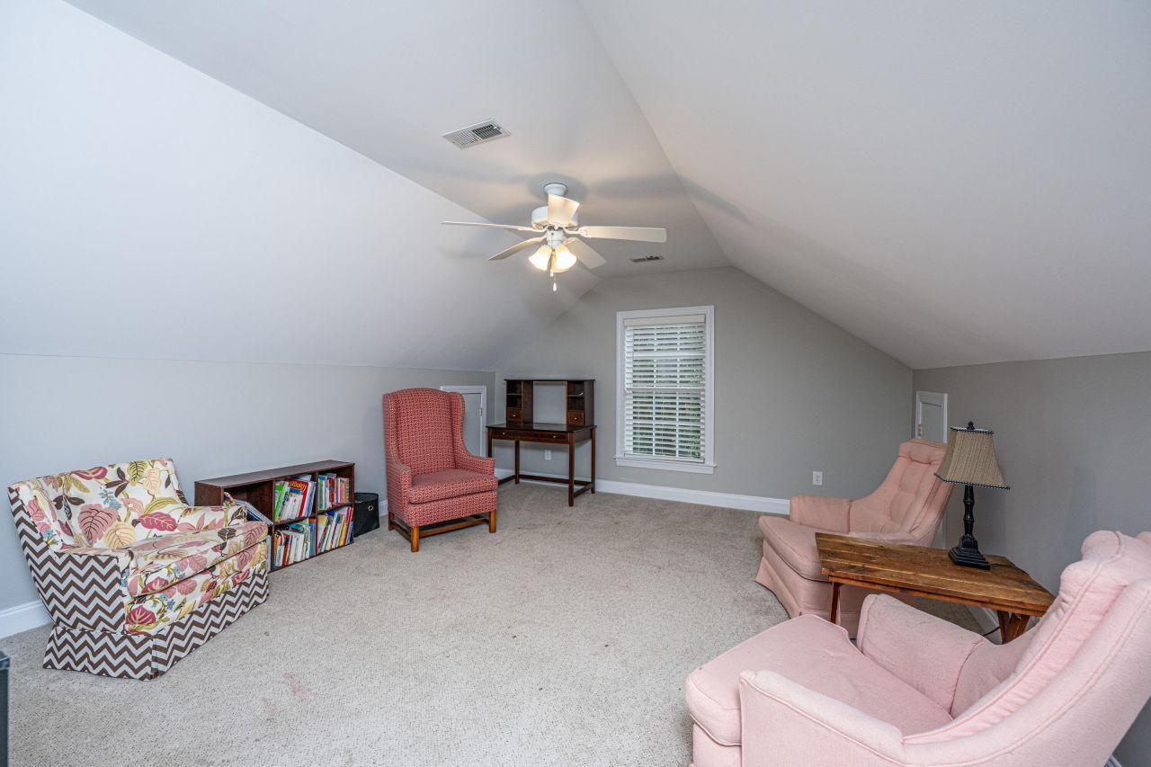 415 Waring Street Photo 24