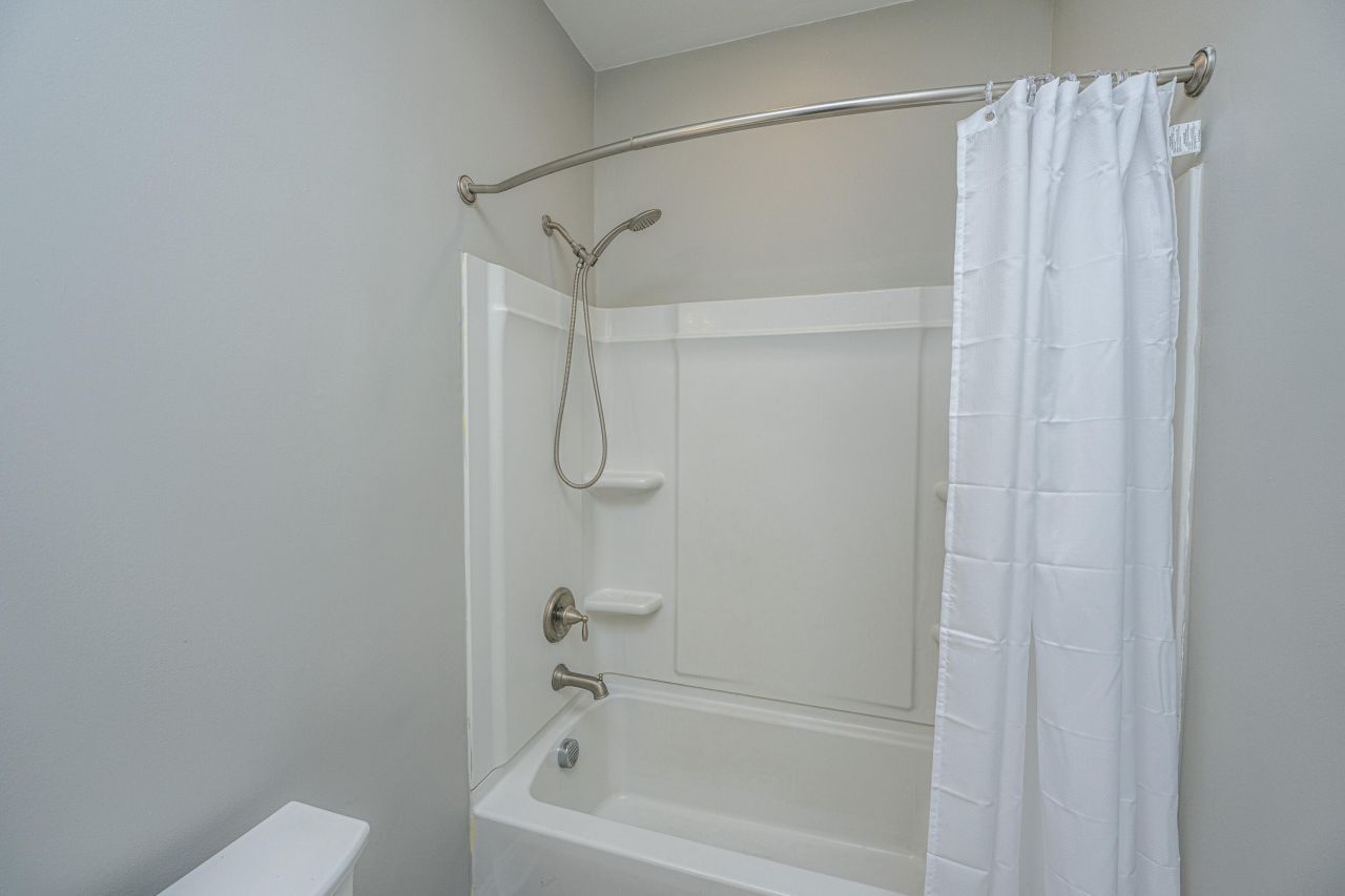 415 Waring Street Photo 32