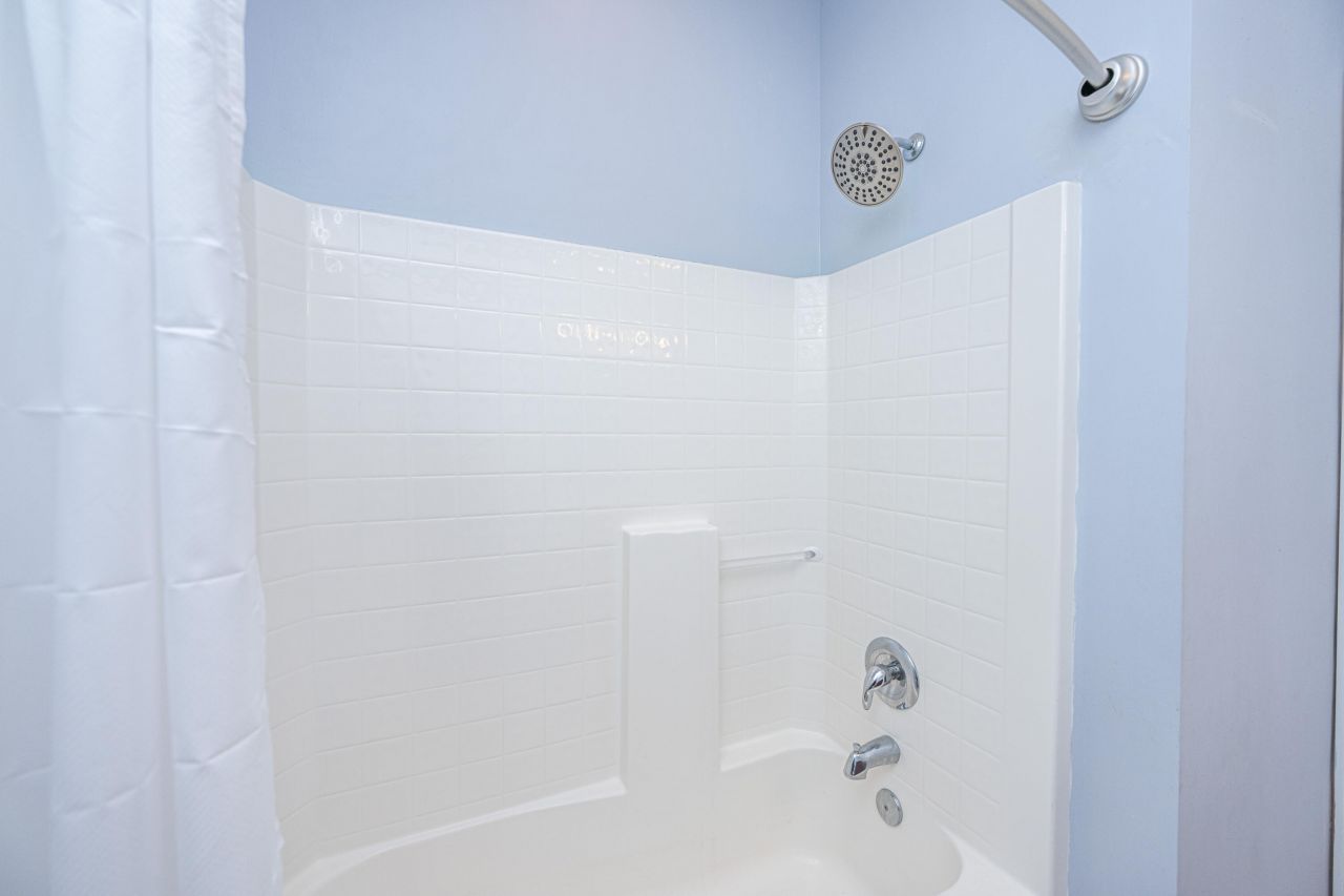 415 Waring Street Photo 36