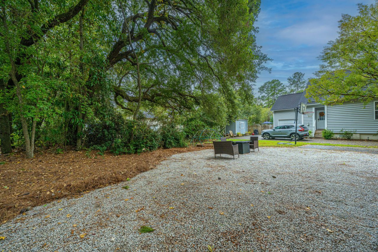 415 Waring Street Photo 41