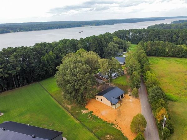 1539 Bull Durham Rd., Springville, TN 38242