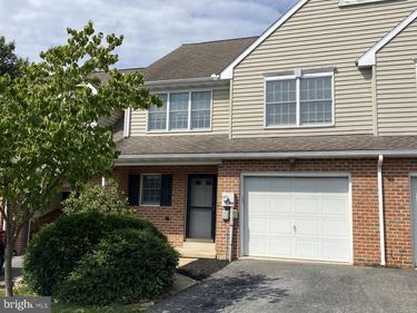 10 GEORGETOWN COURT, MOUNTVILLE, PA 17554