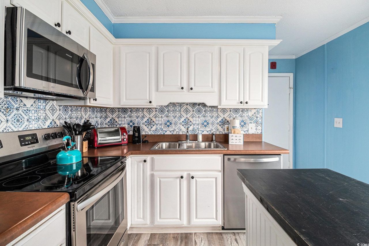 4003 N Ocean Blvd. Photo 14