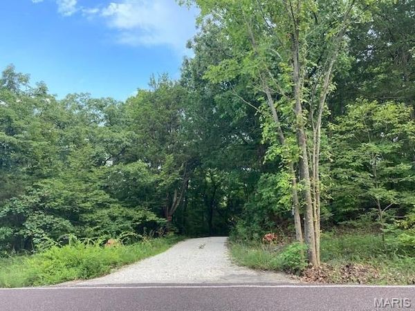 O McNamee Road, Pacific, MO 63069