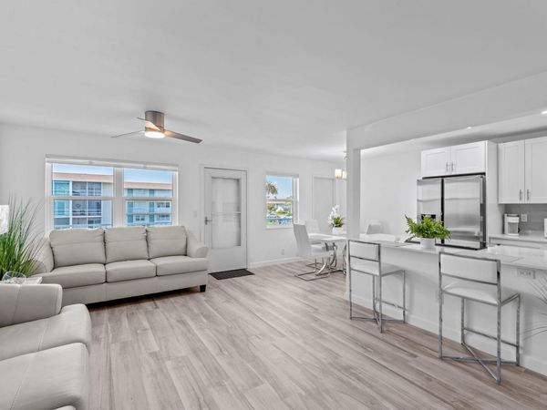 530 Horizons E, Unit 203, Boynton Beach, FL 33435