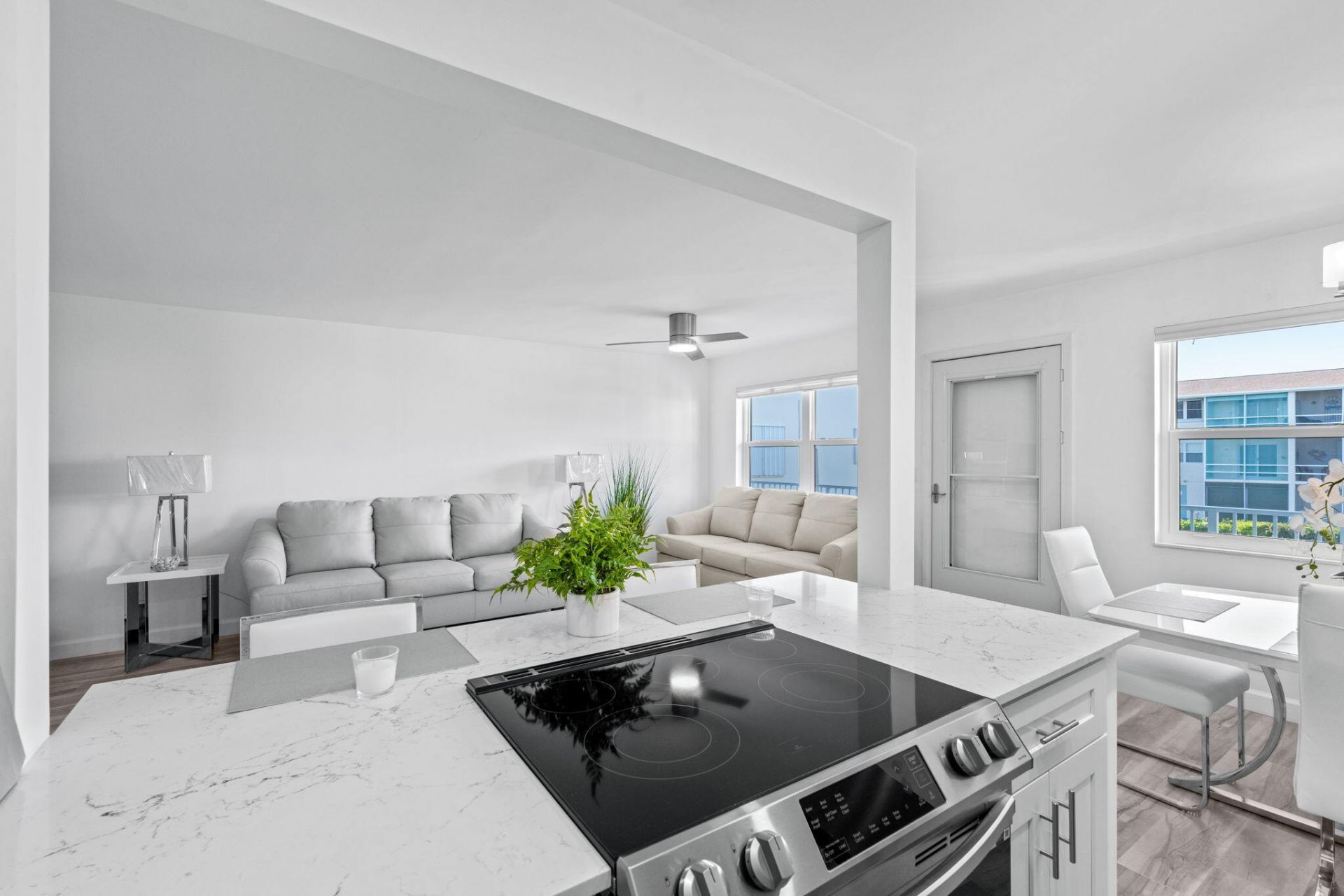 530 Horizons E, Unit 203, Boynton Beach, FL 33435 Photo