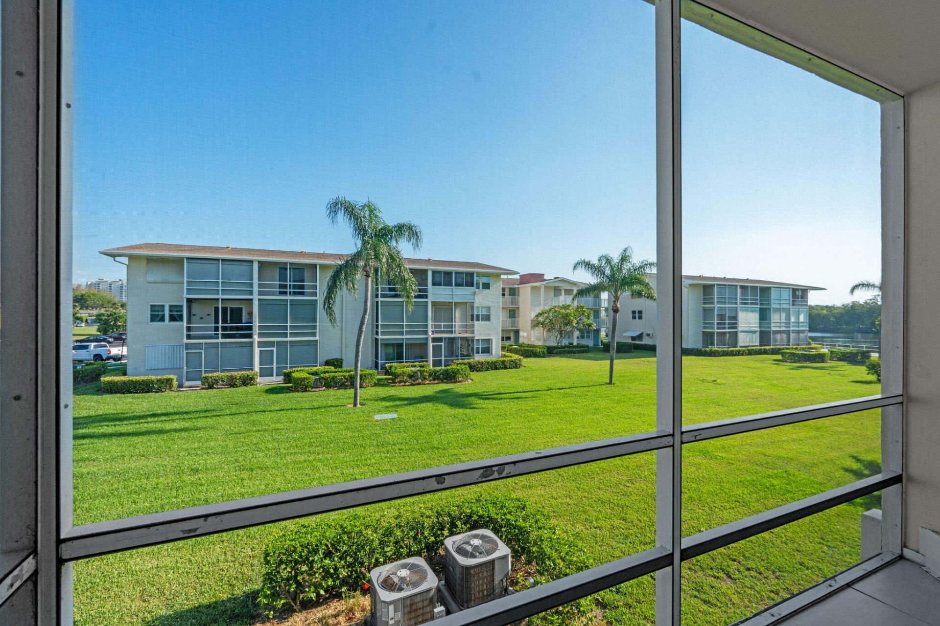 530 Horizons E, Unit 203, Boynton Beach, FL 33435 Photo