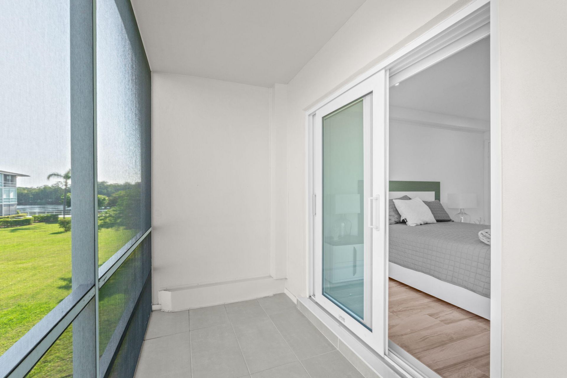 530 Horizons E, Unit 203, Boynton Beach, FL 33435 Photo