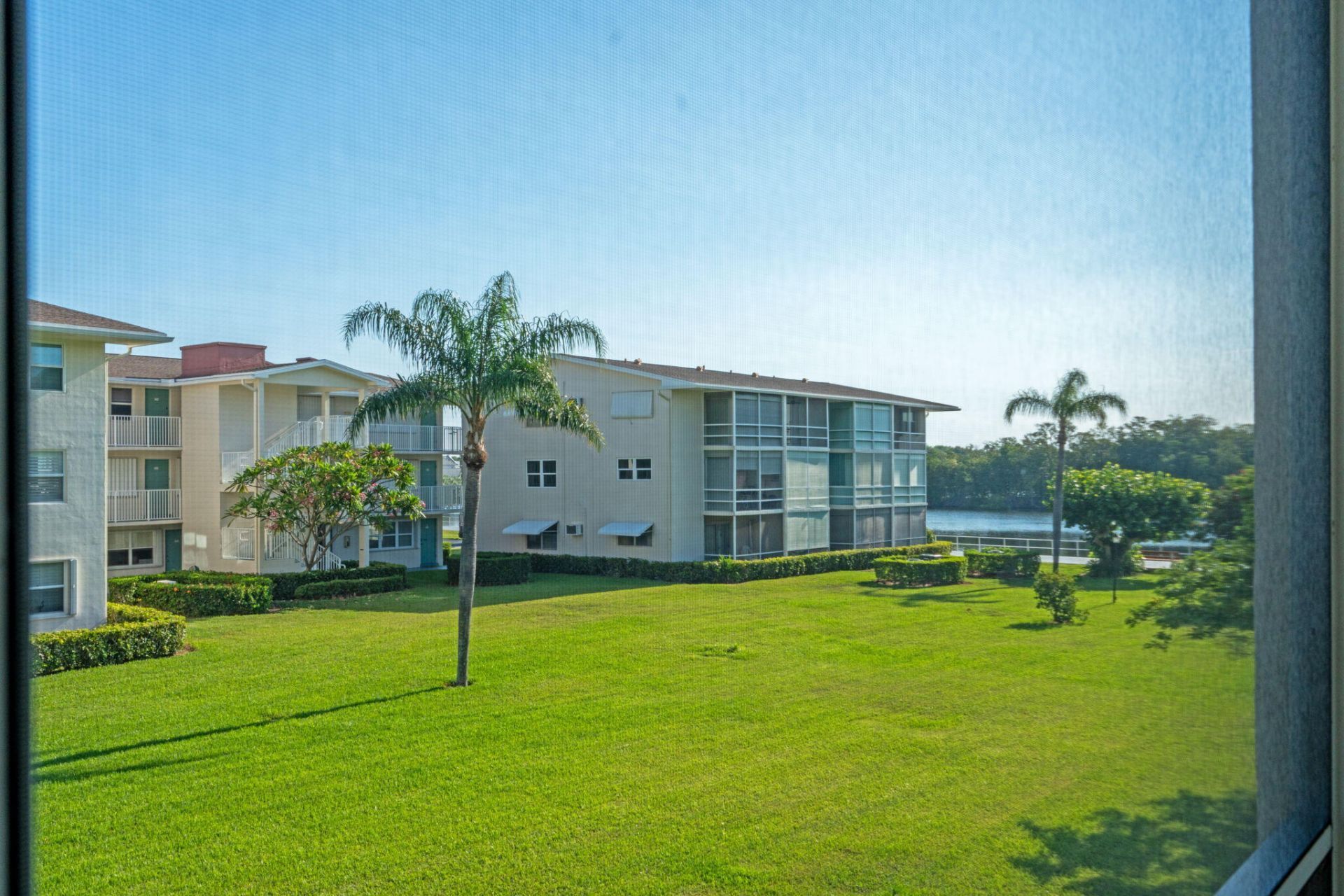 530 Horizons E, Unit 203, Boynton Beach, FL 33435 Photo