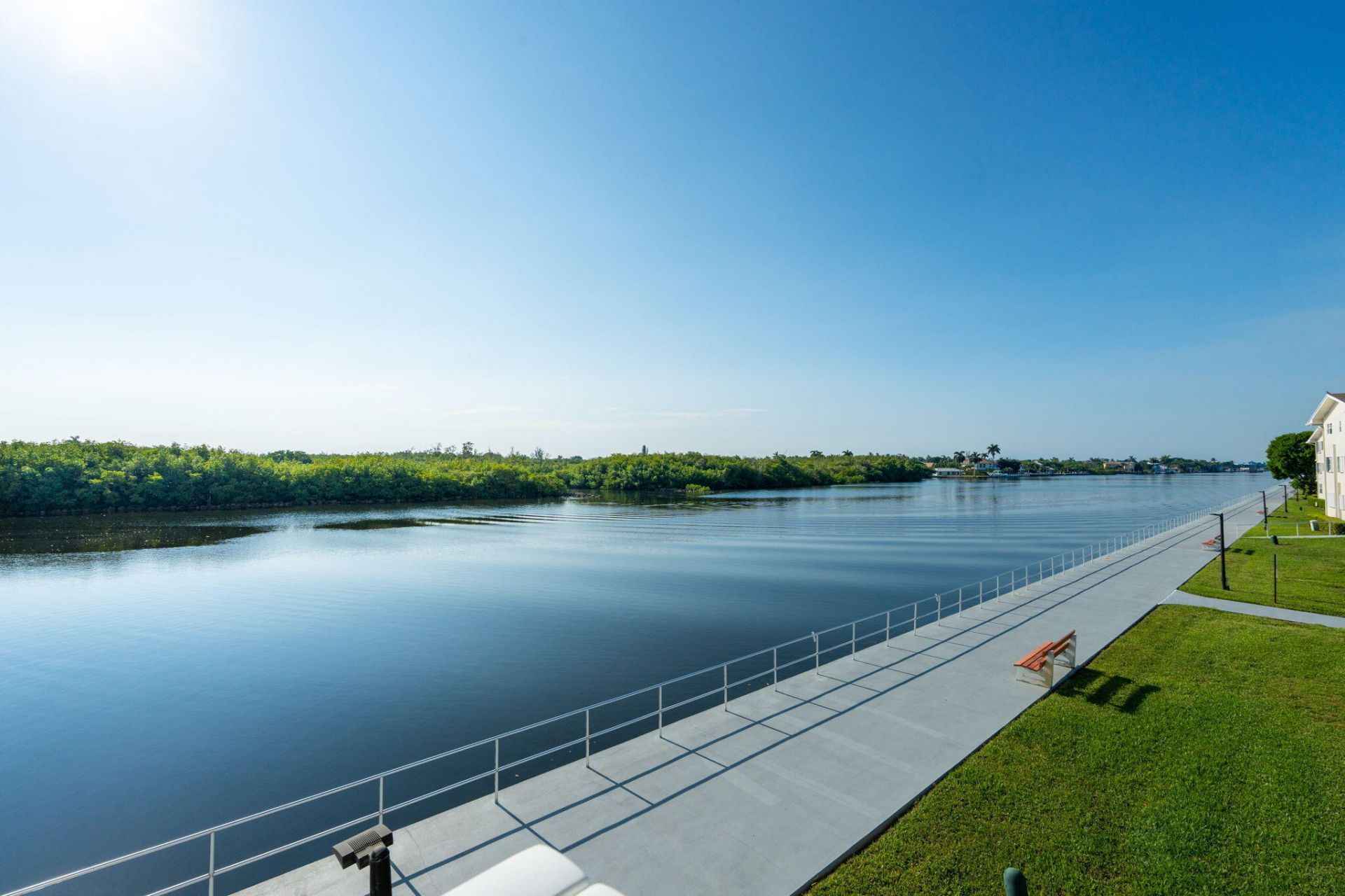 530 Horizons E, Unit 203, Boynton Beach, FL 33435 Photo