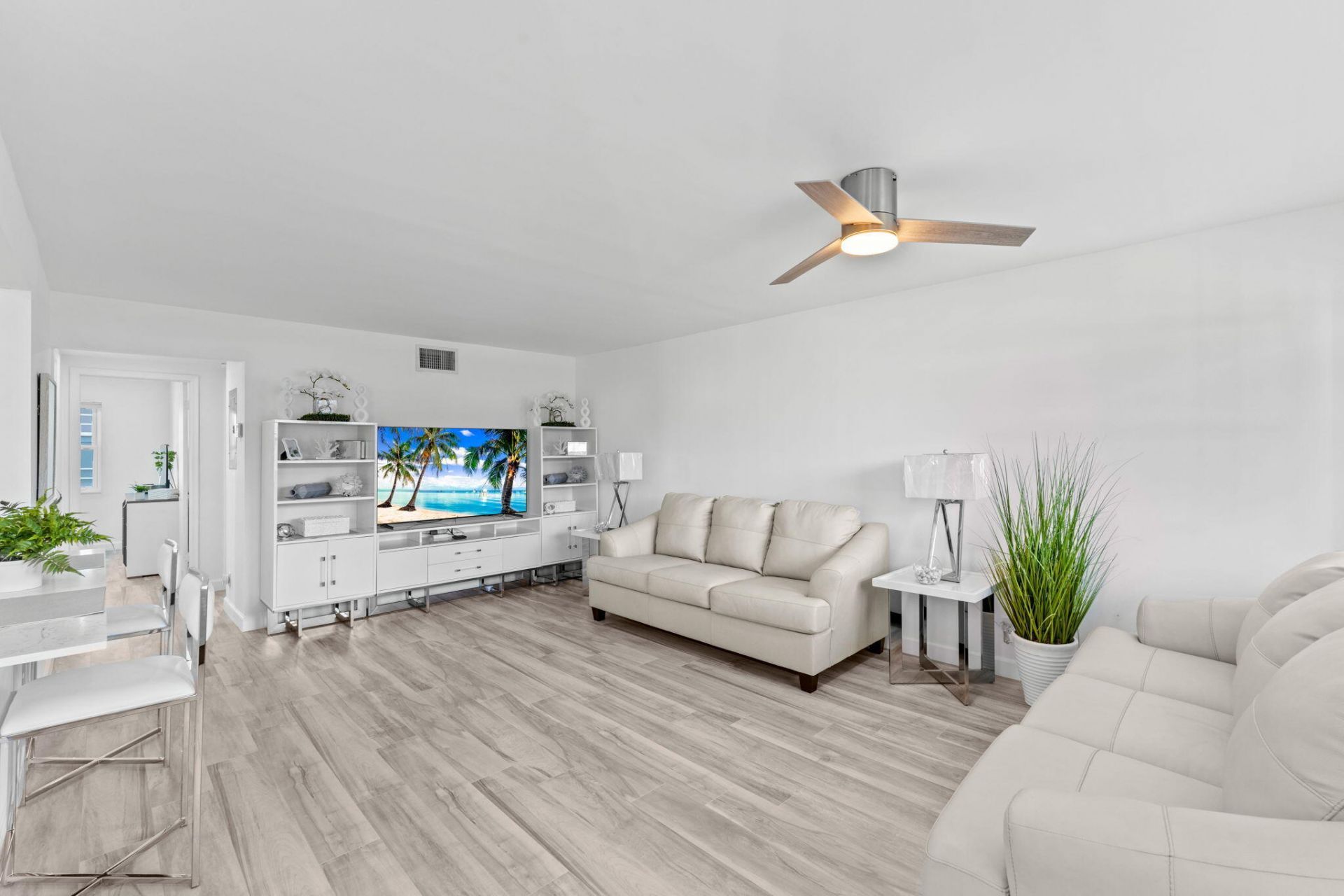 530 Horizons E, Unit 203, Boynton Beach, FL 33435 Photo