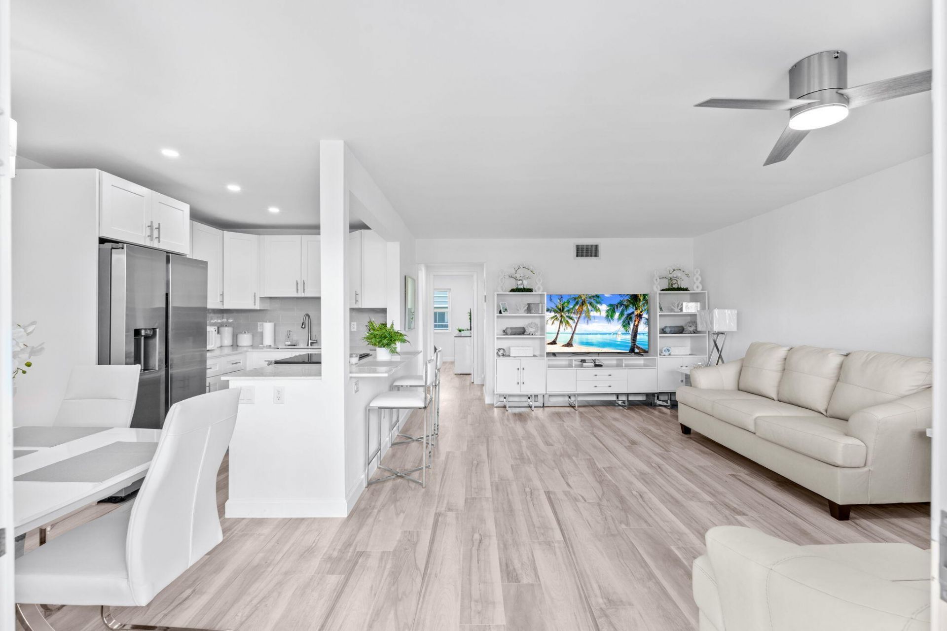 530 Horizons E, Unit 203, Boynton Beach, FL 33435 Photo