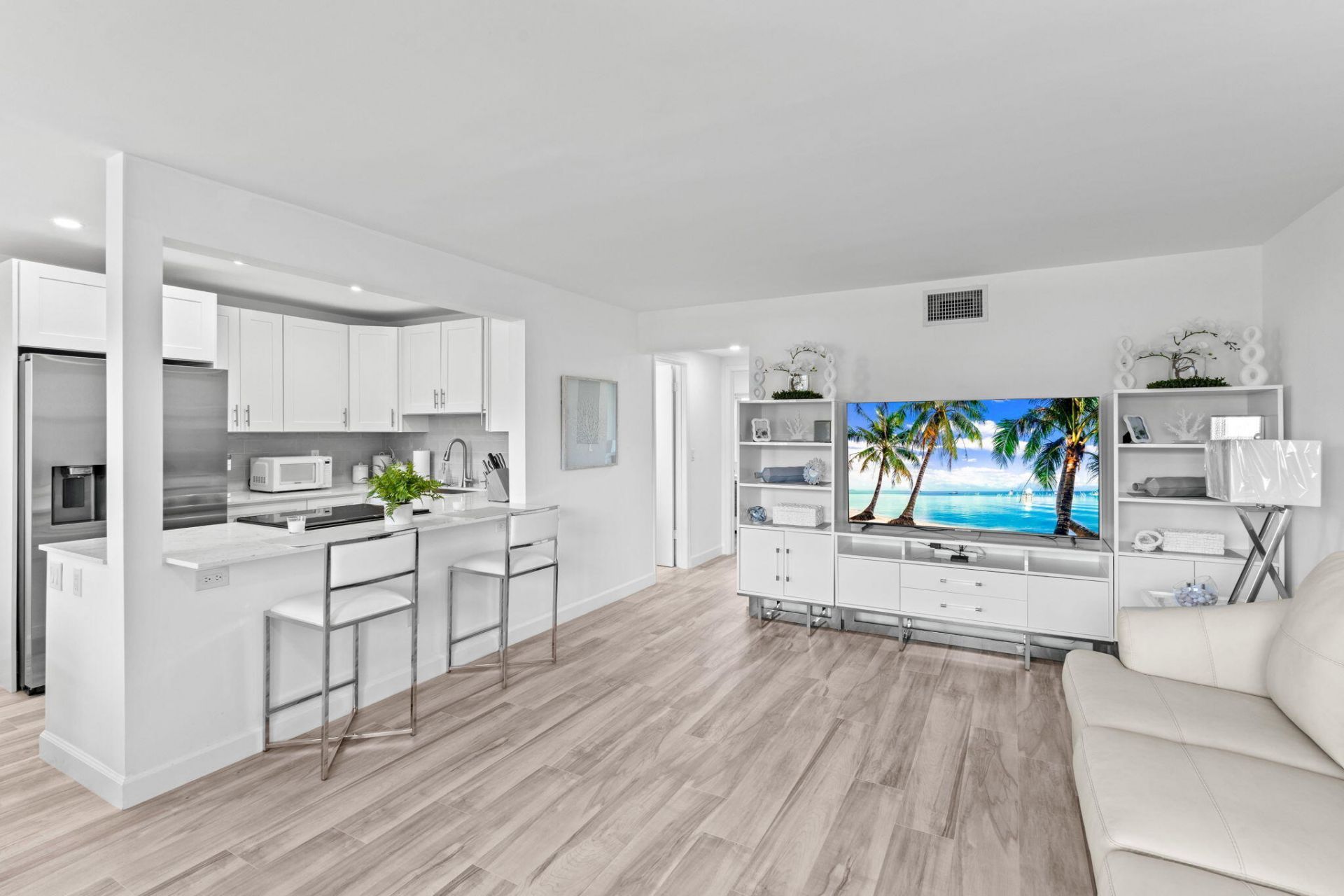 530 Horizons E, Unit 203, Boynton Beach, FL 33435 Photo