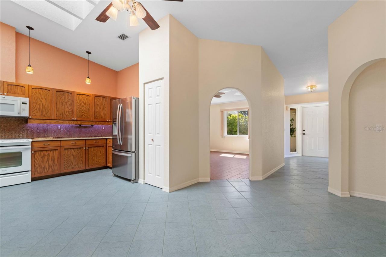 2521 W Marion Avenue, Unit 111, Punta Gorda, FL 33950 Photo