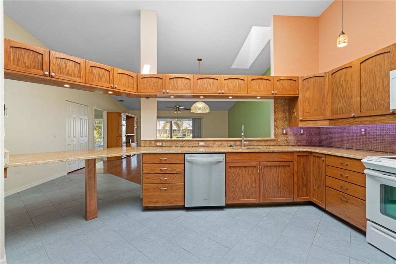 2521 W Marion Avenue, Unit 111, Punta Gorda, FL 33950 Photo