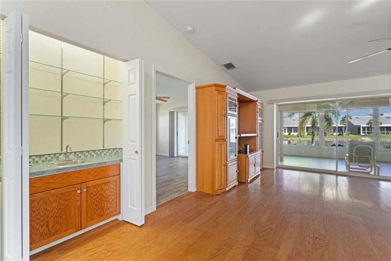 2521 W Marion Avenue, Unit 111, Punta Gorda, FL 33950 Photo