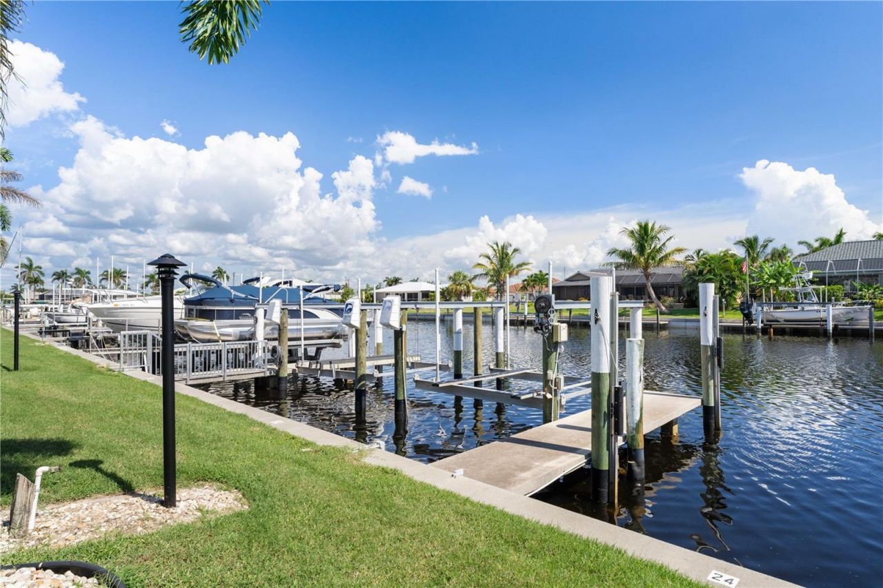 2521 W Marion Avenue, Unit 111, Punta Gorda, FL 33950 Photo