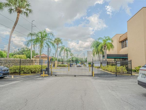 5820 N CHURCH AVENUE, Unit 339, TAMPA, FL 33614