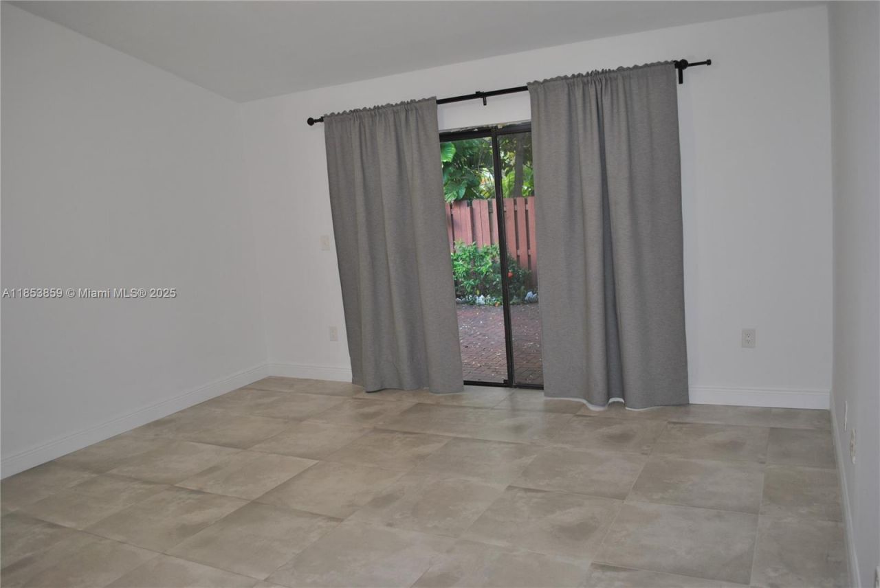 19941 NE 5th Ct, Unit 3M, Miami, FL 33179 Photo