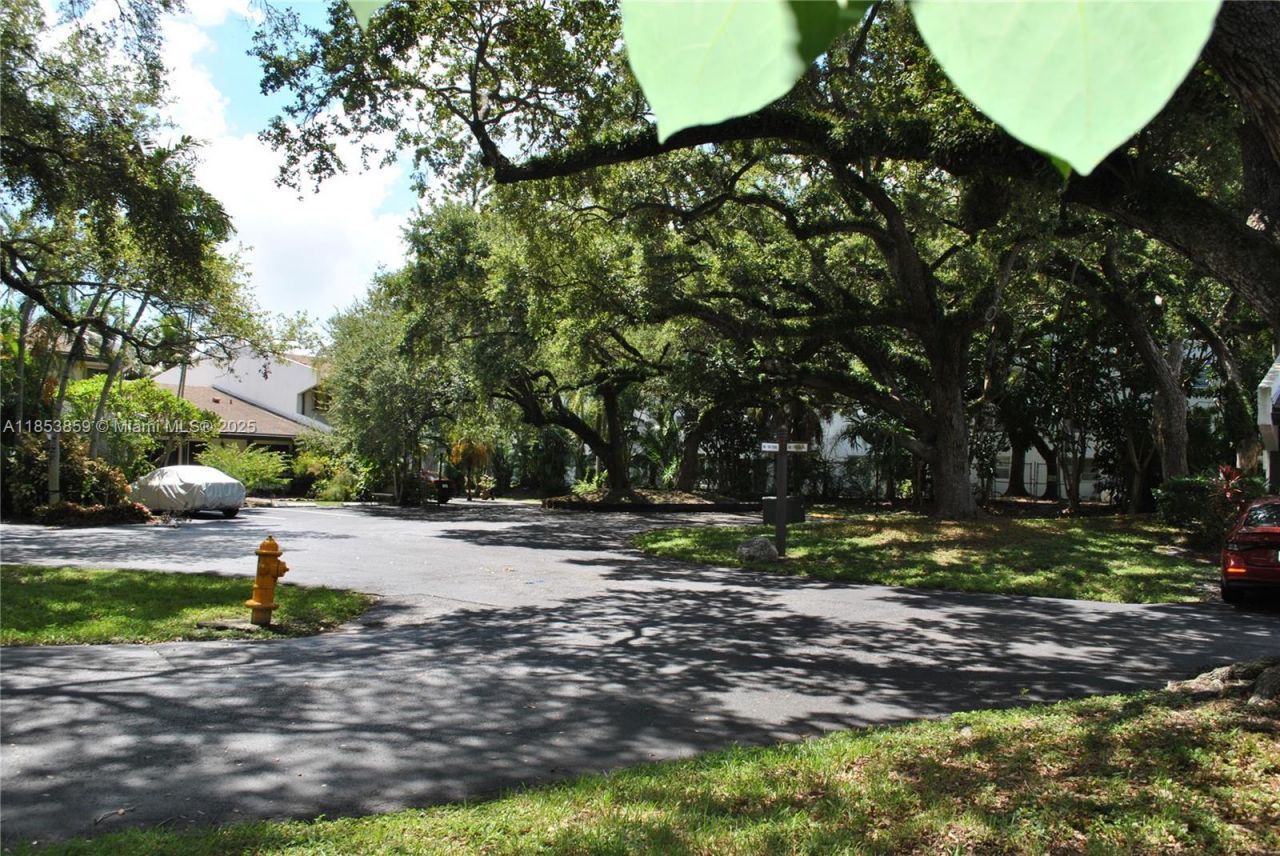 19941 NE 5th Ct, Unit 3M, Miami, FL 33179 Photo