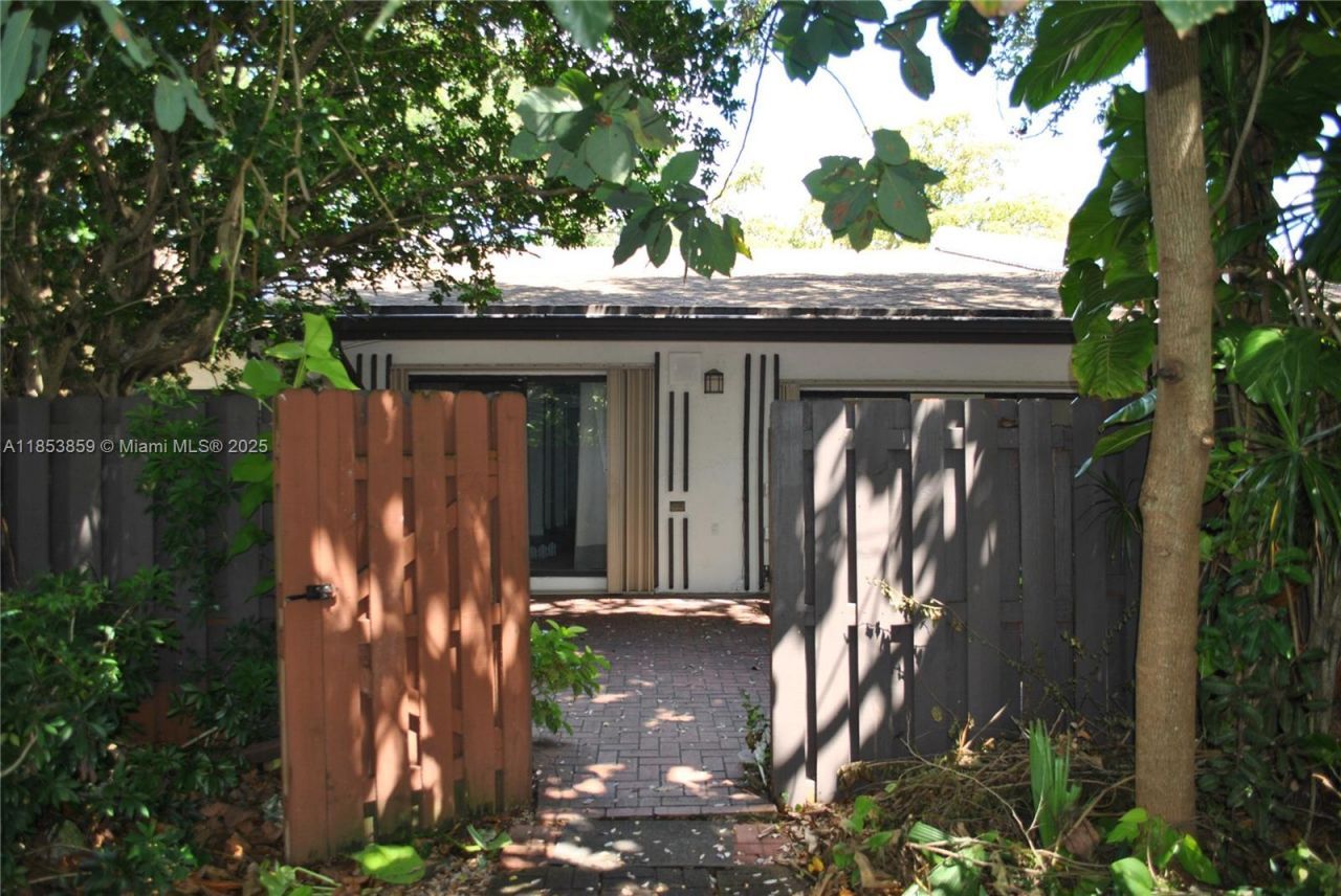 19941 NE 5th Ct, Unit 3M, Miami, FL 33179 Photo