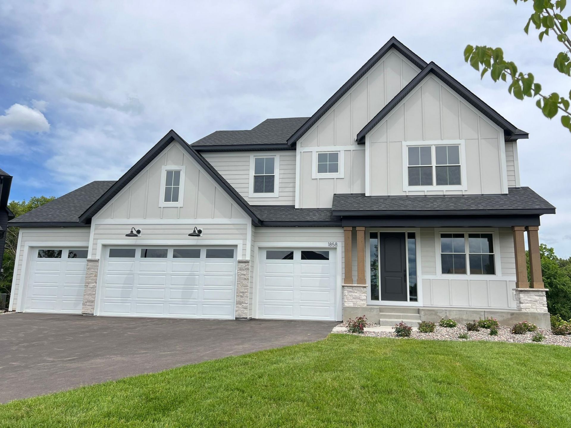 1858 LaSalle Avenue NE, Saint Michael, MN 55376