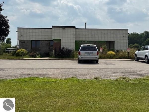 5776 Venture Way, Mt Pleasant, MI 48858