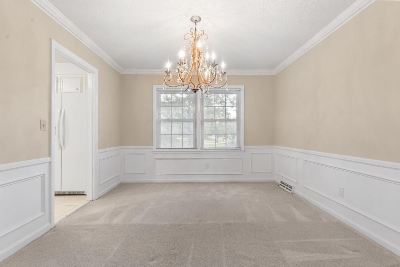 945 Orange Grove Road Photo 12