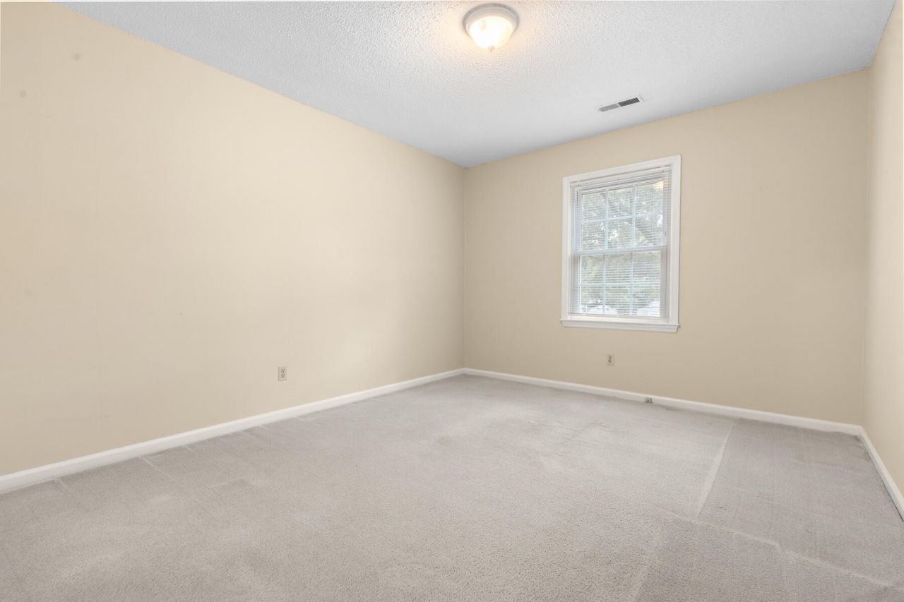 945 Orange Grove Road Photo 14