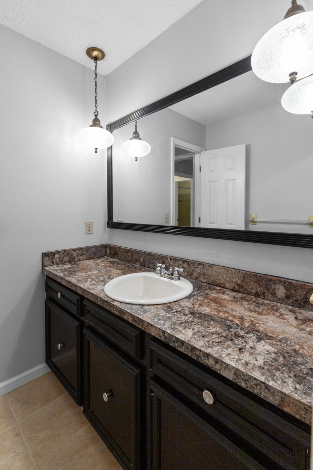 945 Orange Grove Road Photo 16