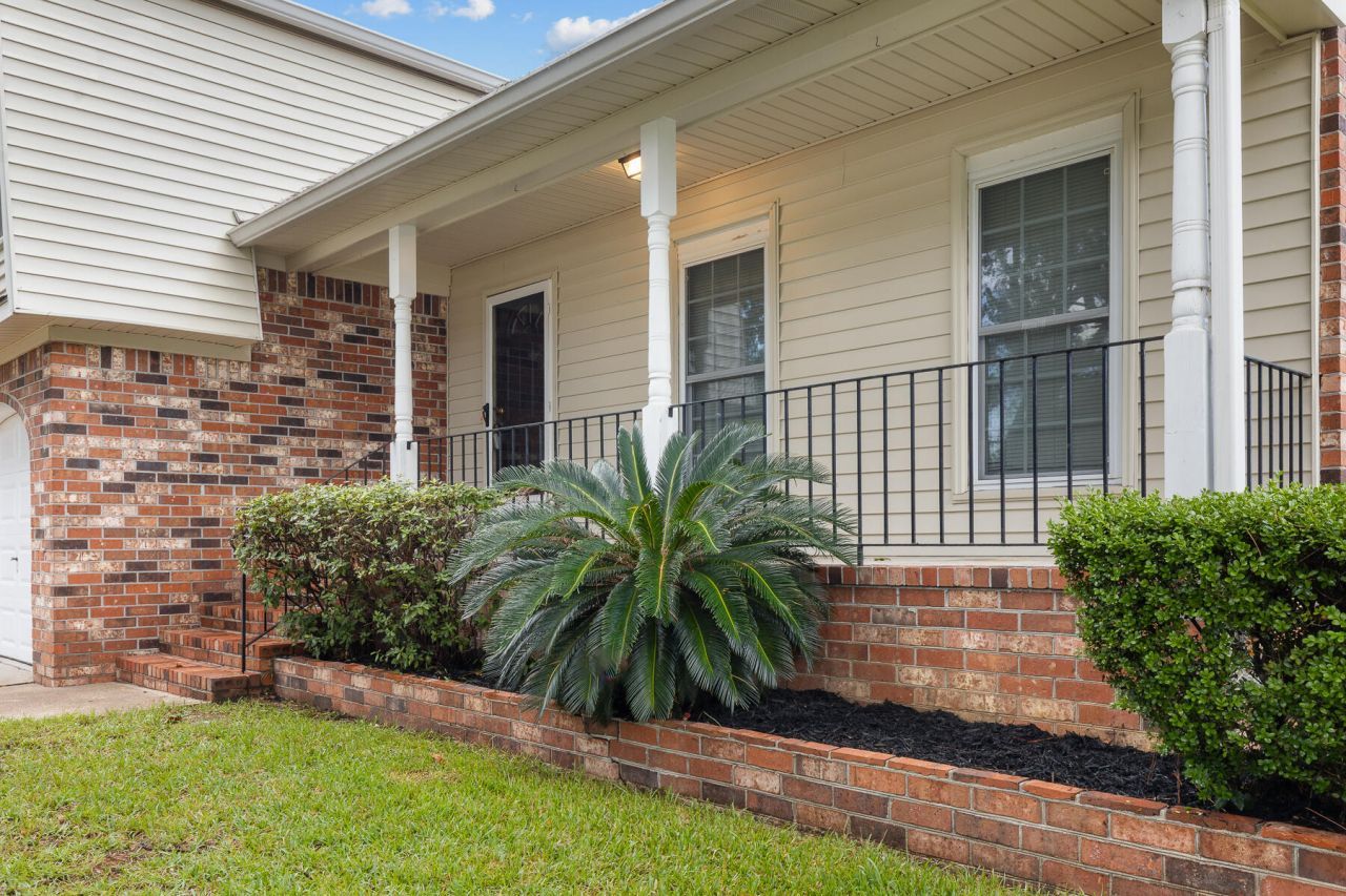 945 Orange Grove Road Photo 2