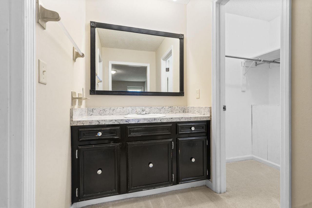 945 Orange Grove Road Photo 20