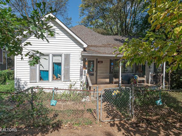 1121 Overton Place, Knoxville, TN 37917