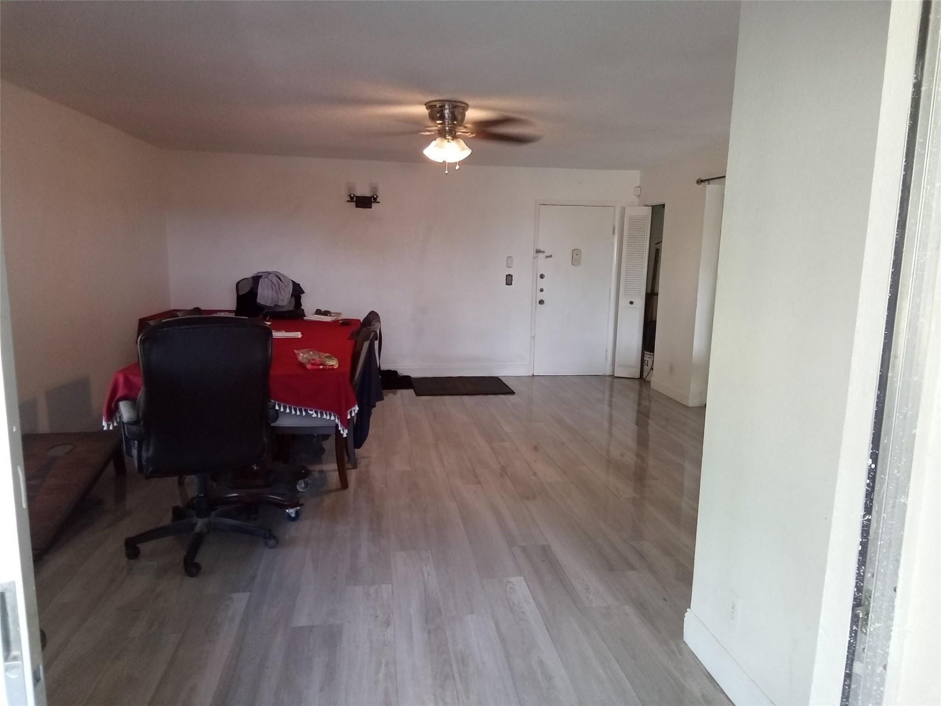 4047 NW 16th Street, Unit 406, Fort Lauderdale, FL 33313 Photo