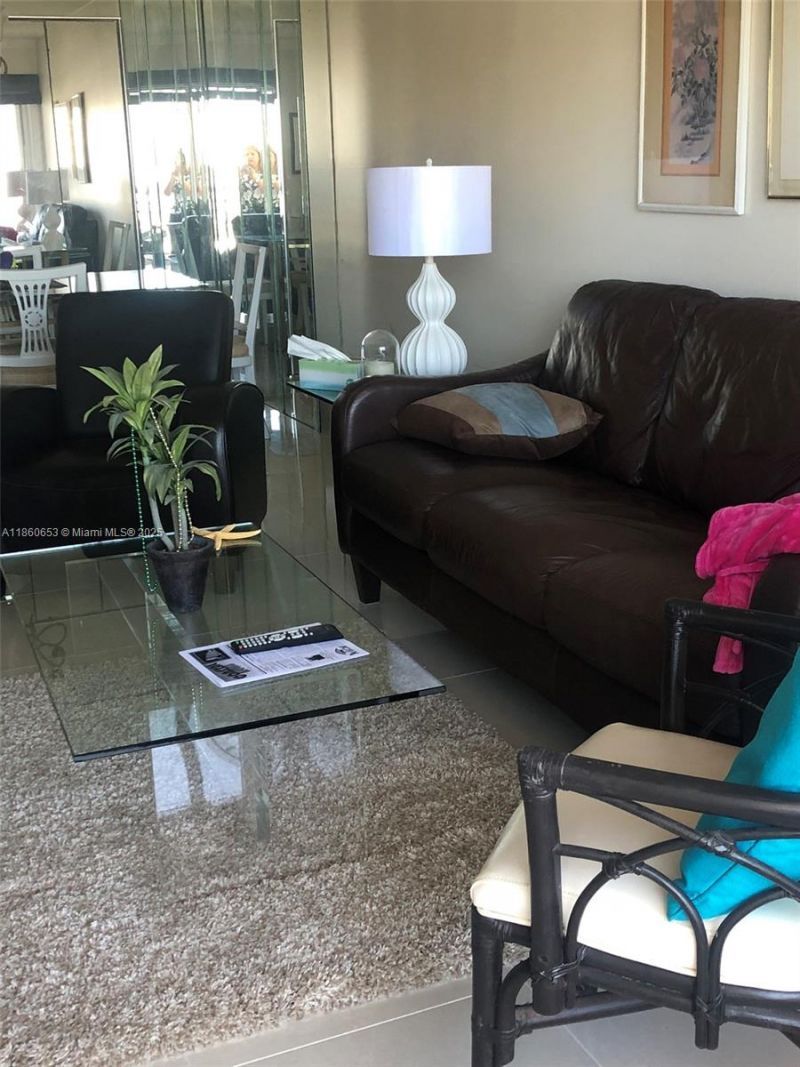 400 Kings Point Dr, Unit 1112, Sunny Isles Beach, FL 33160 Photo