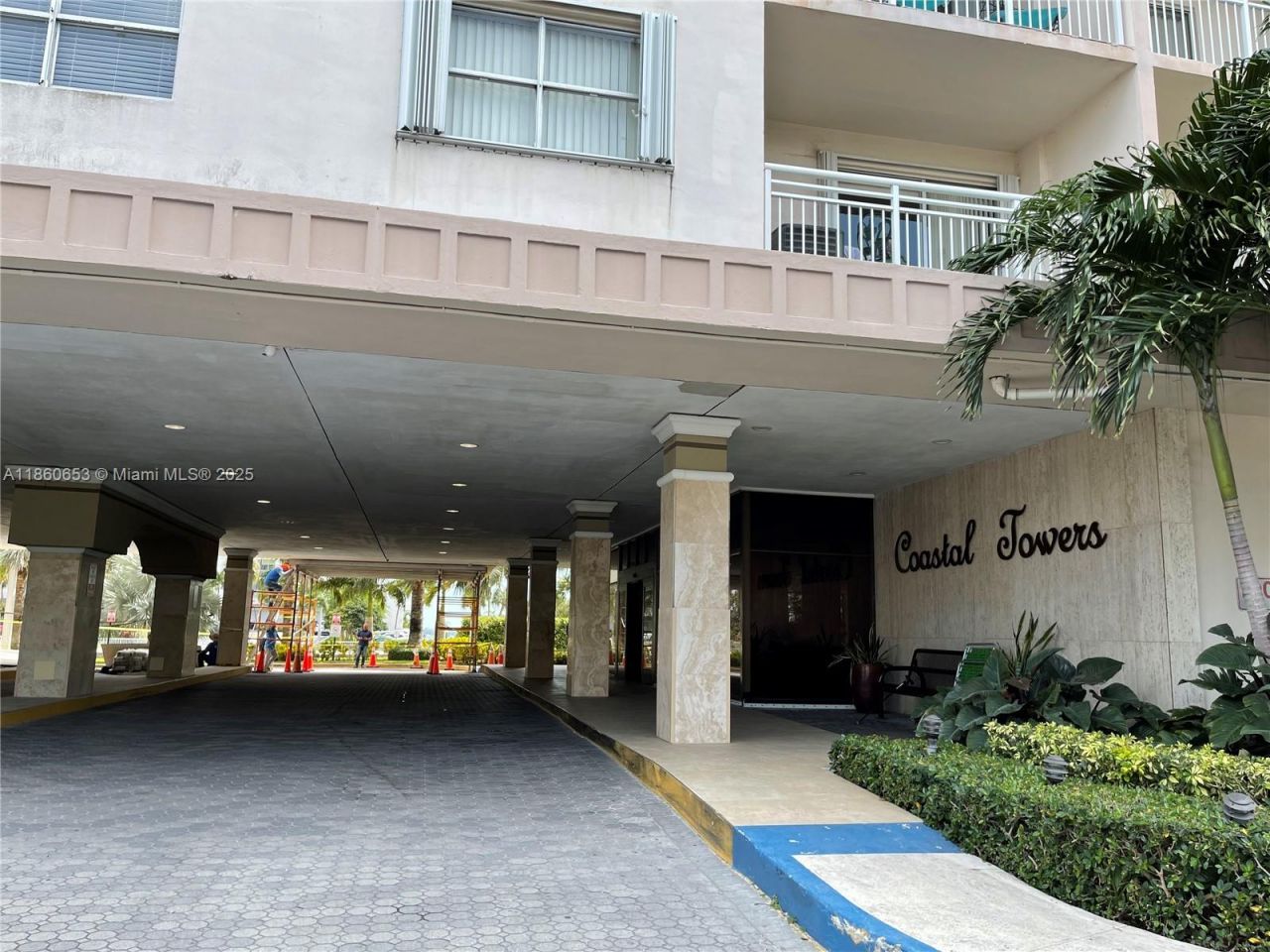 400 Kings Point Dr, Unit 1112, Sunny Isles Beach, FL 33160 Photo