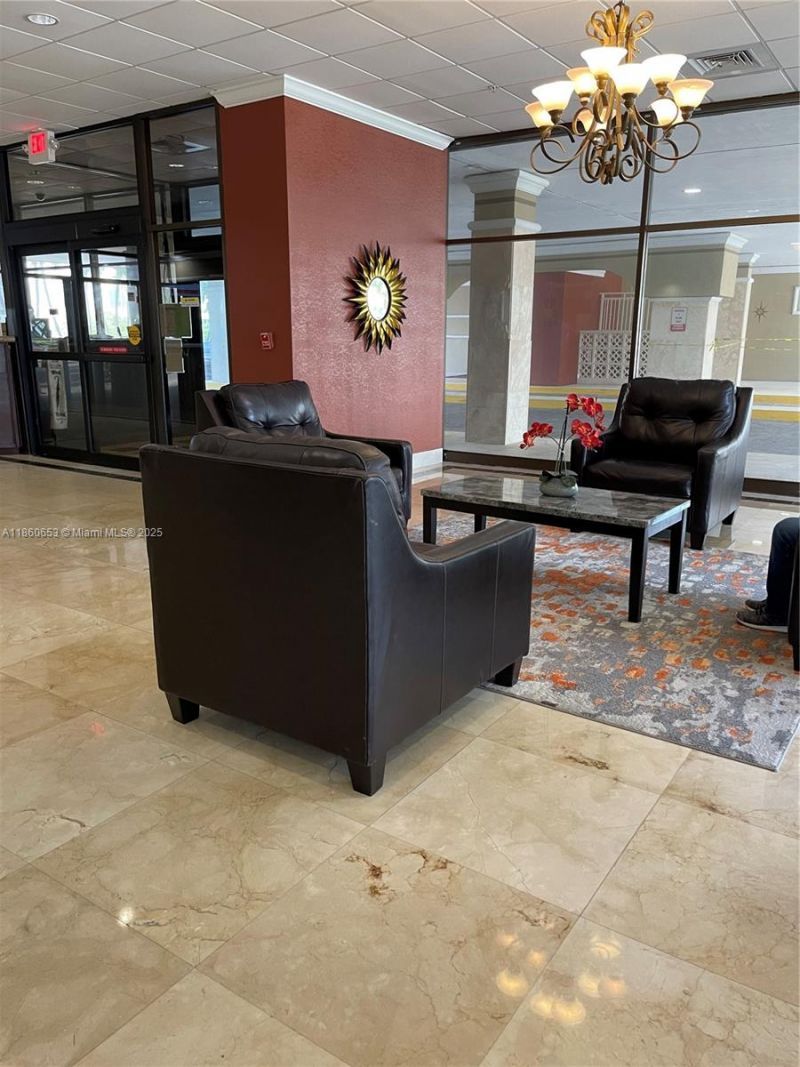 400 Kings Point Dr, Unit 1112, Sunny Isles Beach, FL 33160 Photo