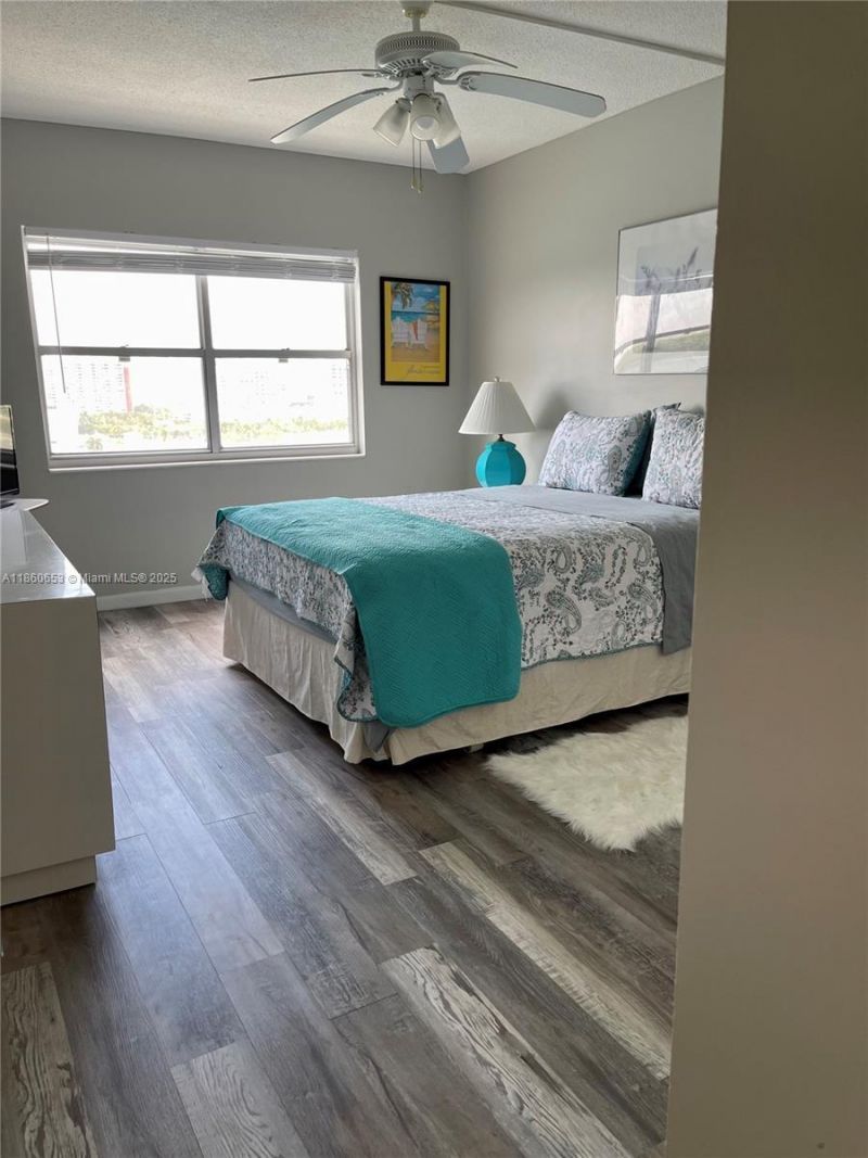 400 Kings Point Dr, Unit 1112, Sunny Isles Beach, FL 33160 Photo