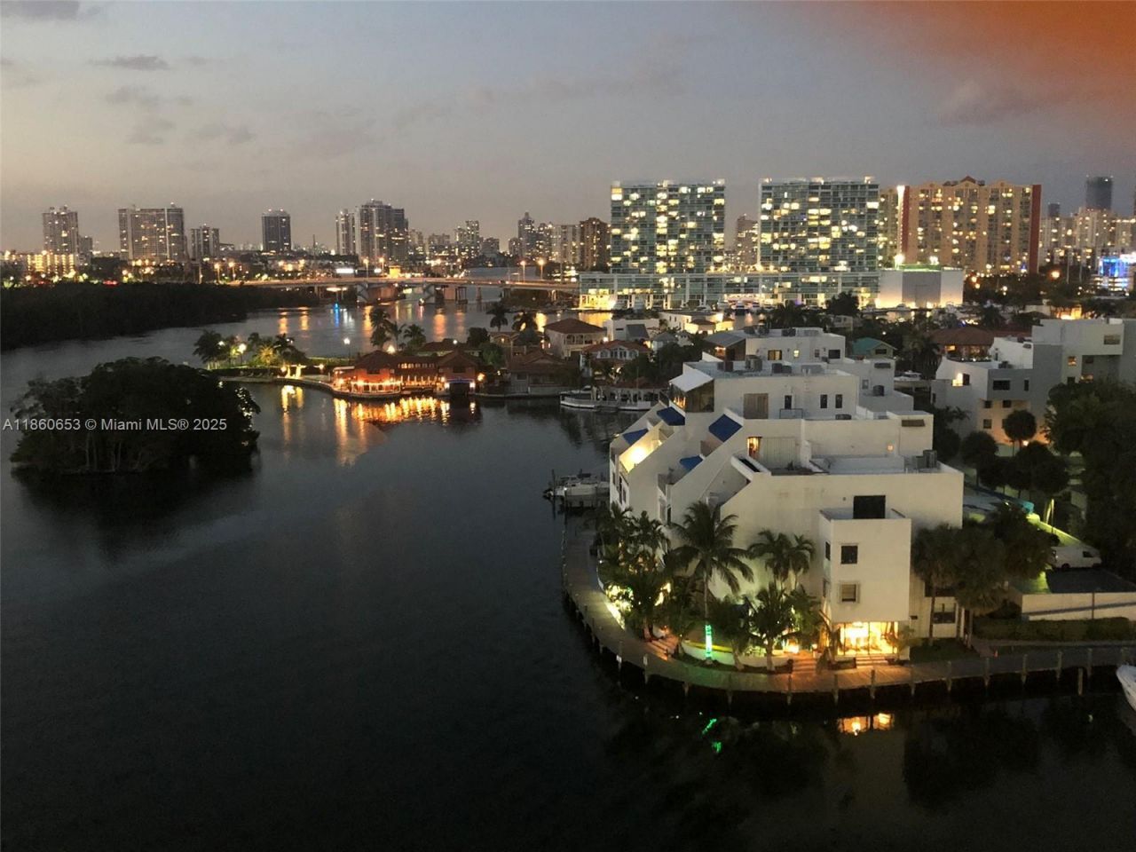 400 Kings Point Dr, Unit 1112, Sunny Isles Beach, FL 33160 Photo