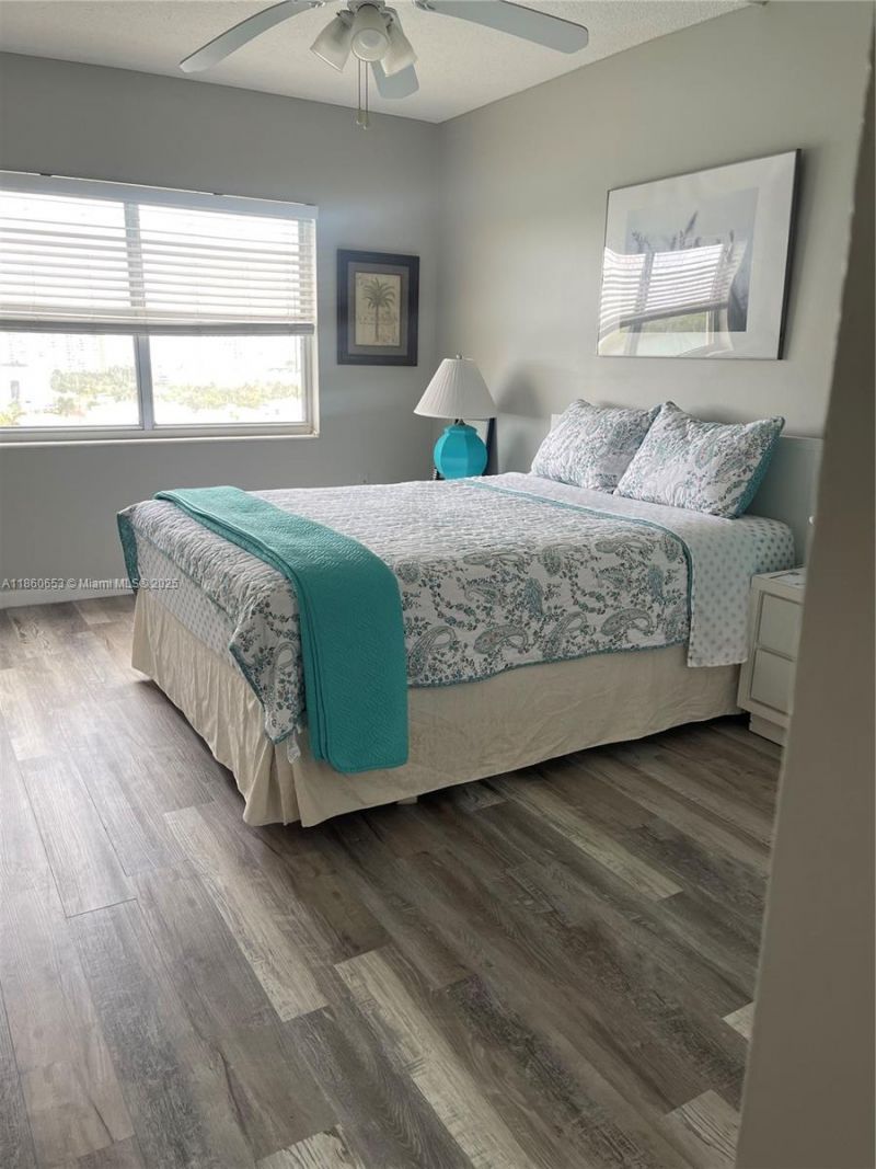 400 Kings Point Dr, Unit 1112, Sunny Isles Beach, FL 33160 Photo