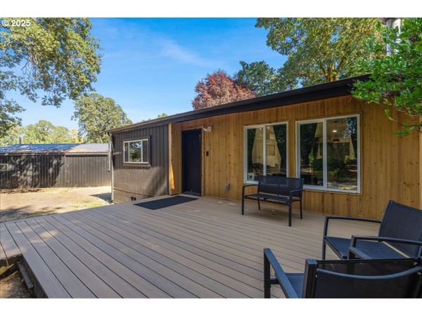 10580 NE FOX FARM RD, Dundee, OR 97115