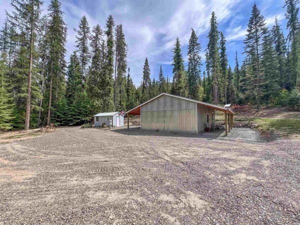 3402 Larkspur Way, Kettle Falls, WA 99141