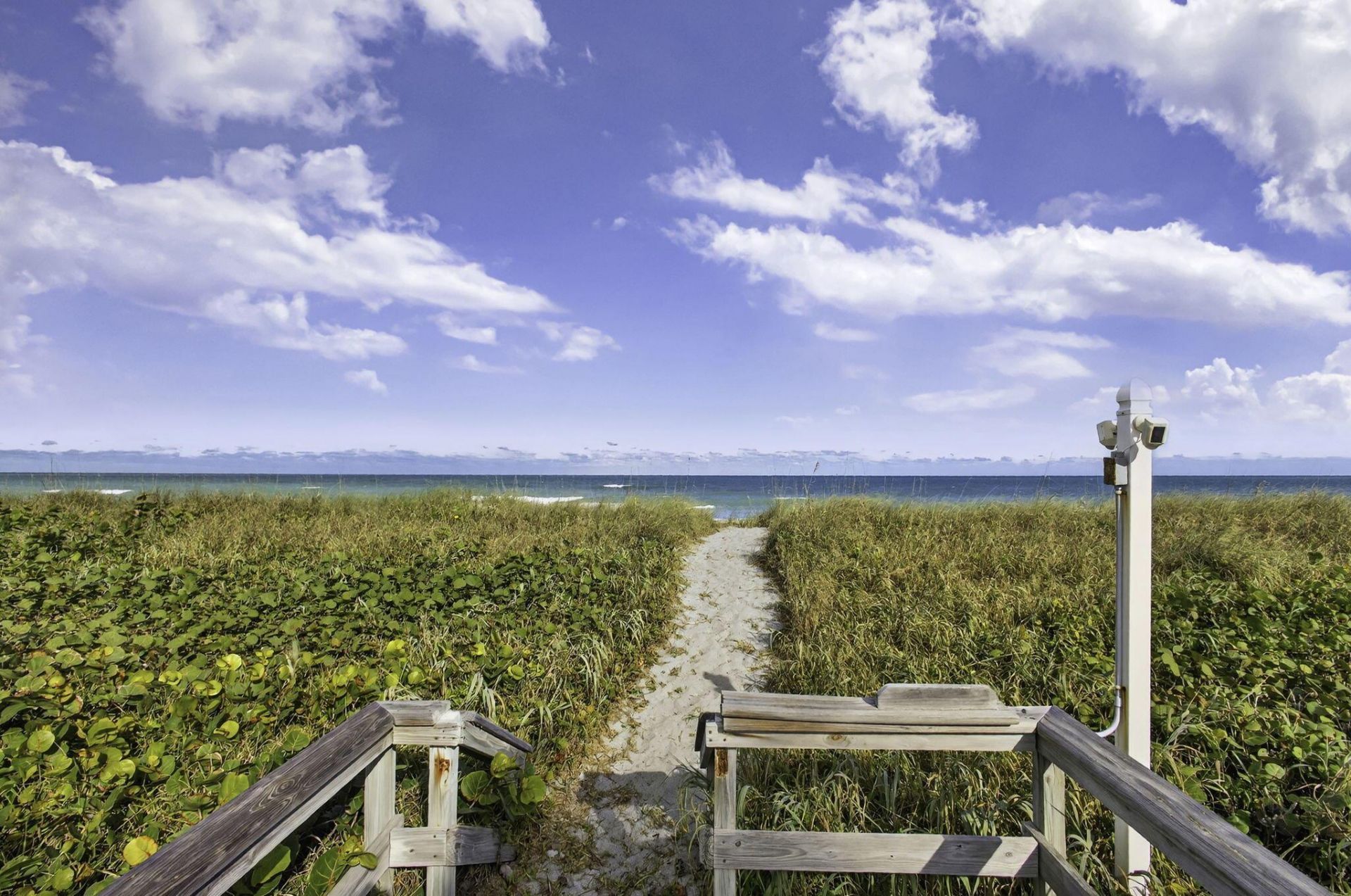 77 N Beach Road, Jupiter Island, FL 33455 Photo