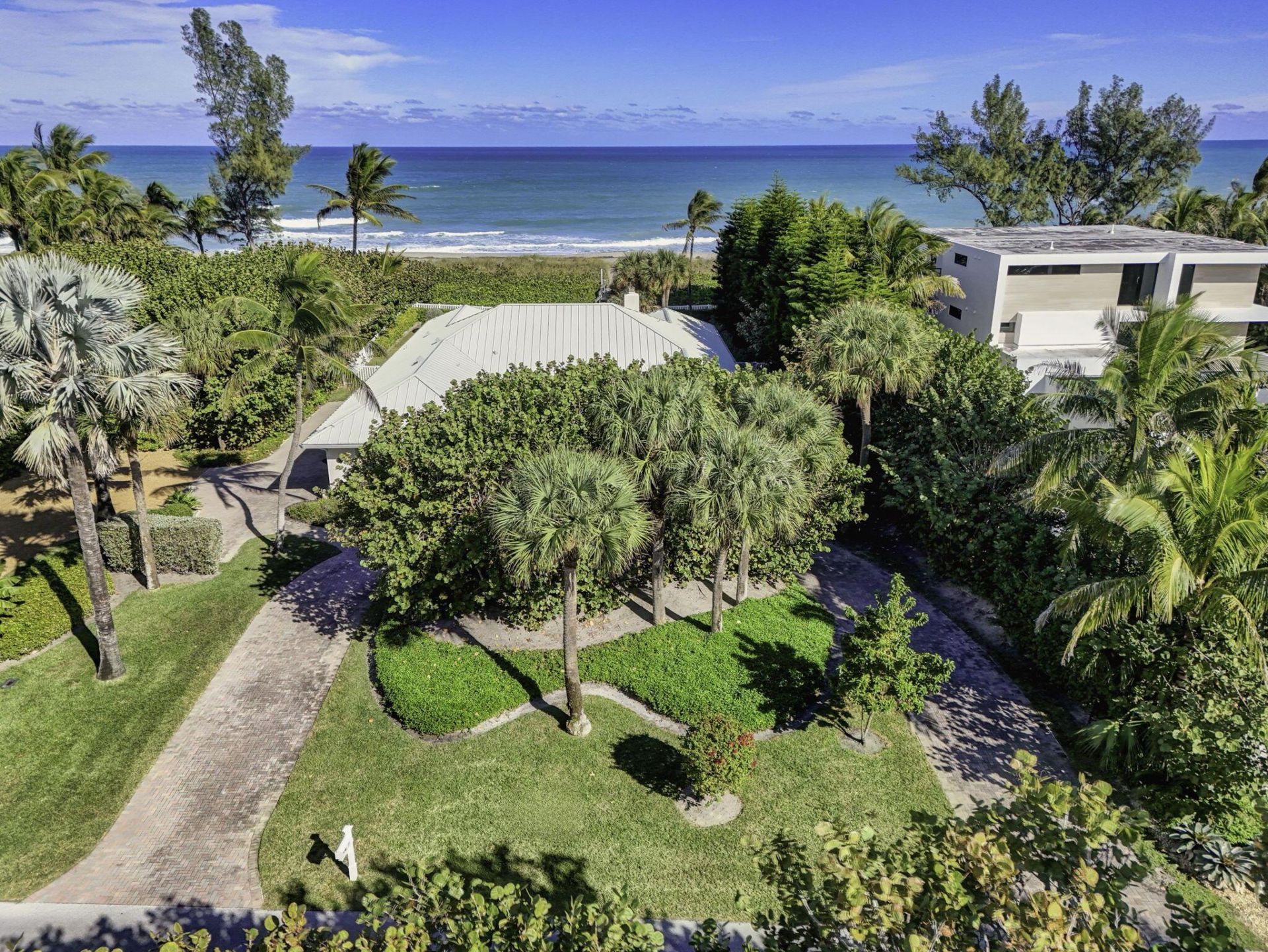 77 N Beach Road, Jupiter Island, FL 33455 Photo