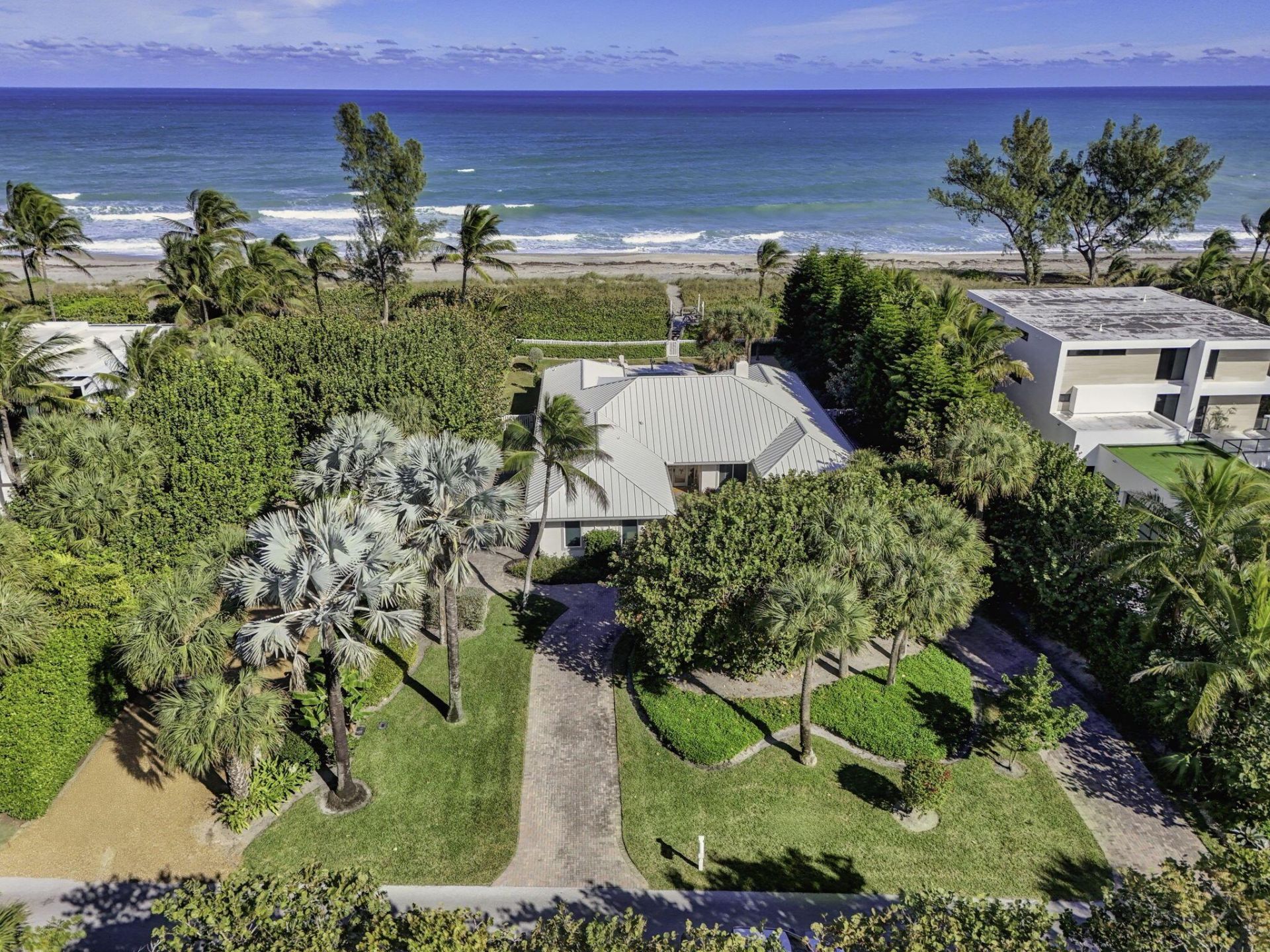 77 N Beach Road, Jupiter Island, FL 33455 Photo