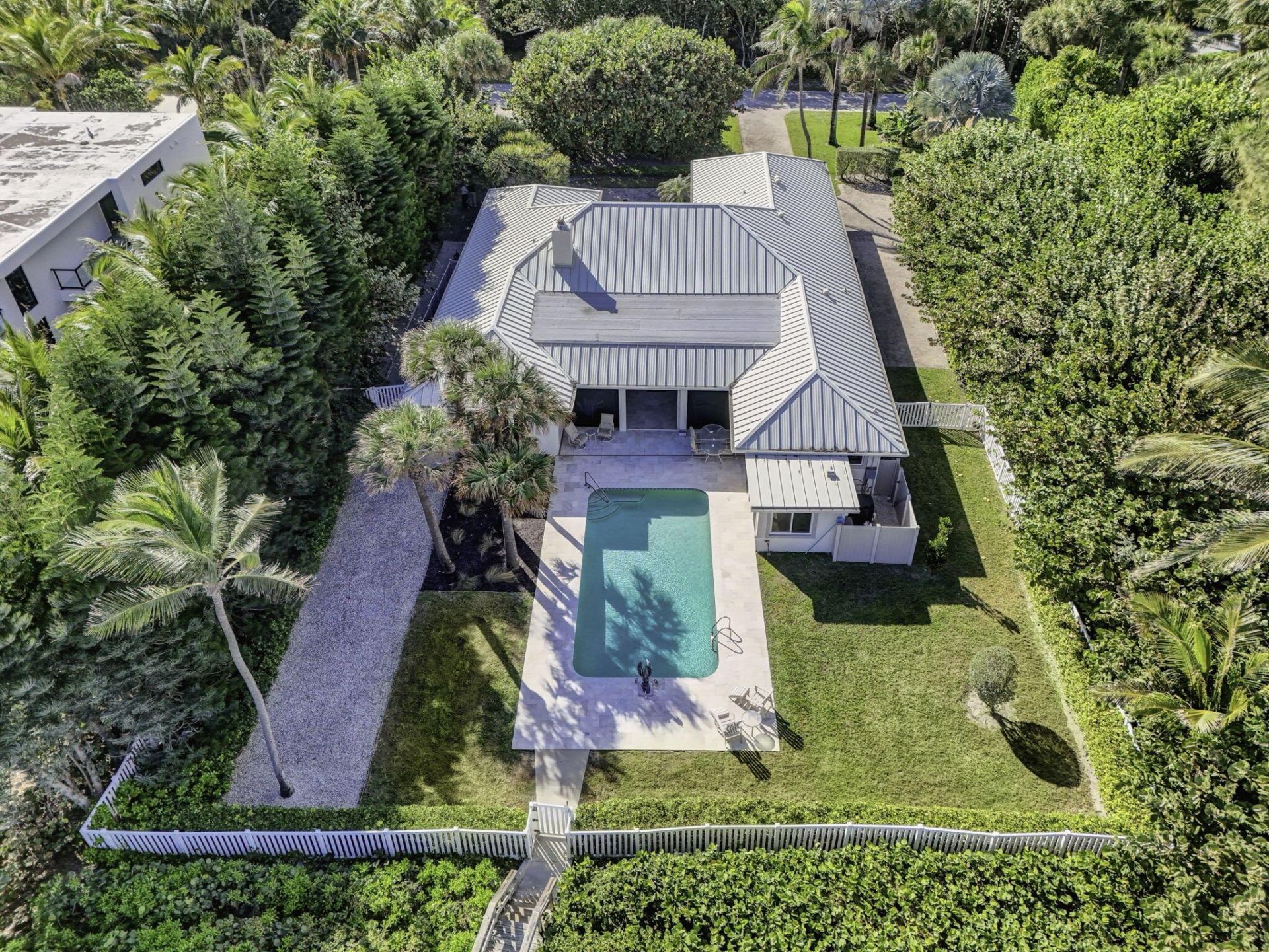 77 N Beach Road, Jupiter Island, FL 33455 Photo