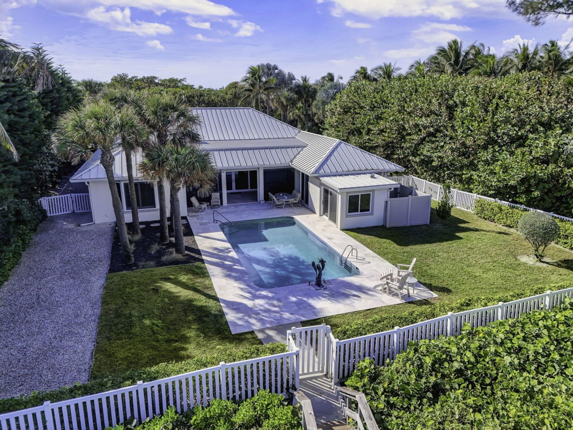 77 N Beach Road, Jupiter Island, FL 33455 Photo